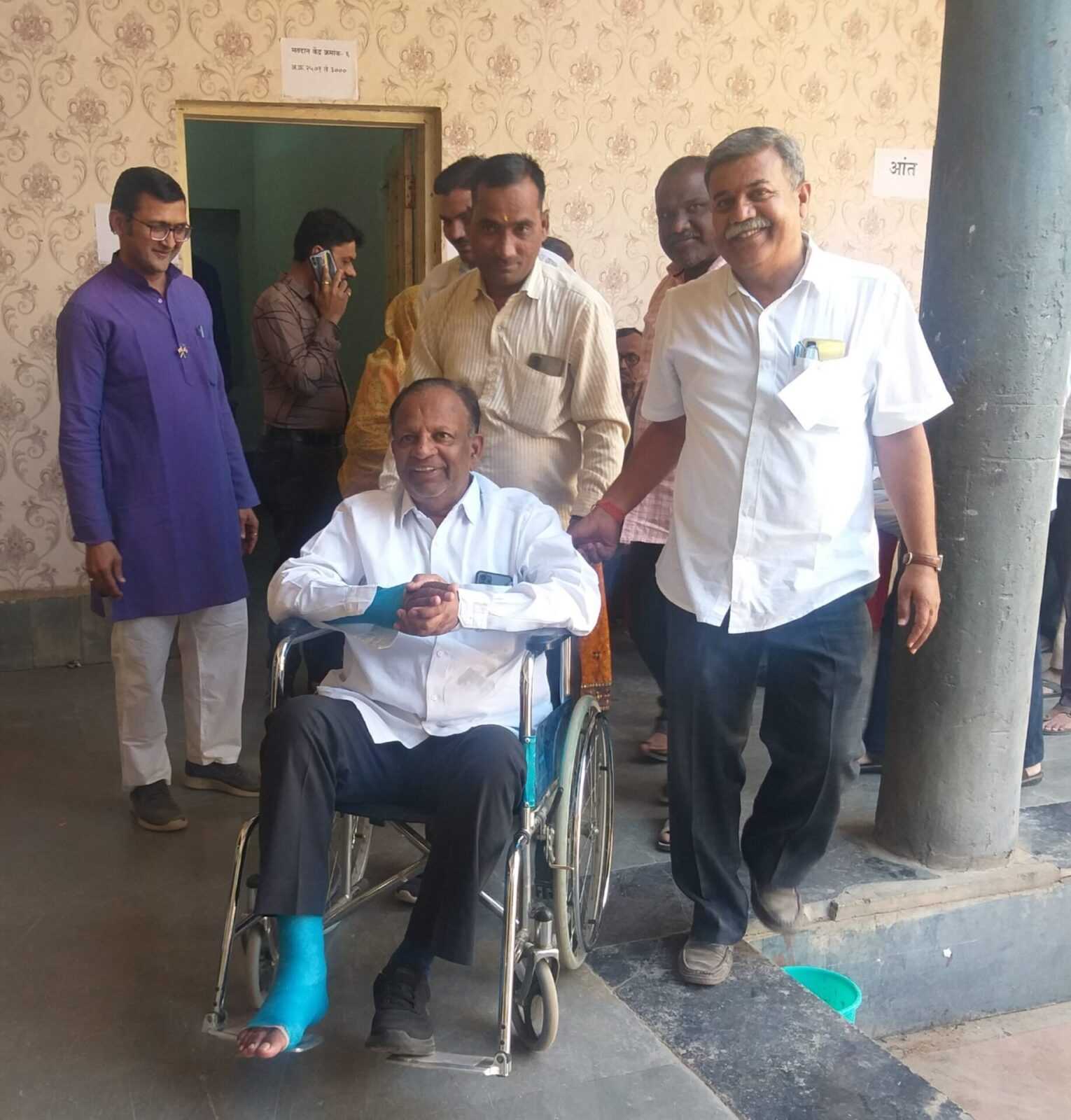 कोपरगांव पिपल्स बँकेसाठी ५७ टक्के मतदान मतपेटीत बंद